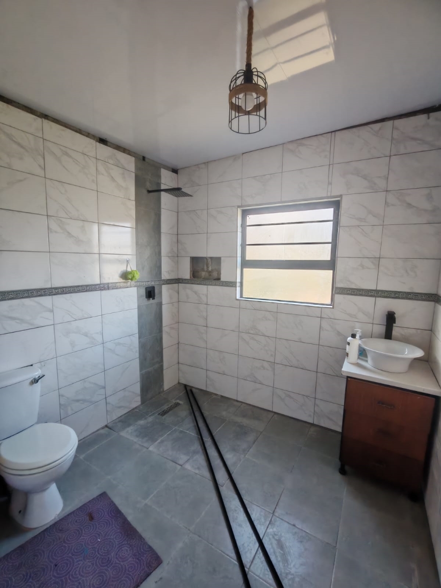2 Bedroom Property for Sale in Cannon Rocks Eastern Cape